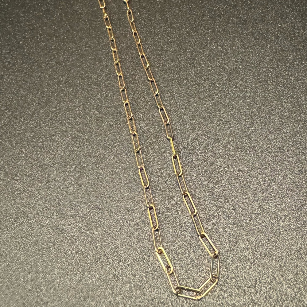 Elegant Gold Chain Necklace from Mejuri